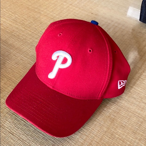 Phillies Baseball Hat and Eagles Cap - Picture 2 of 6